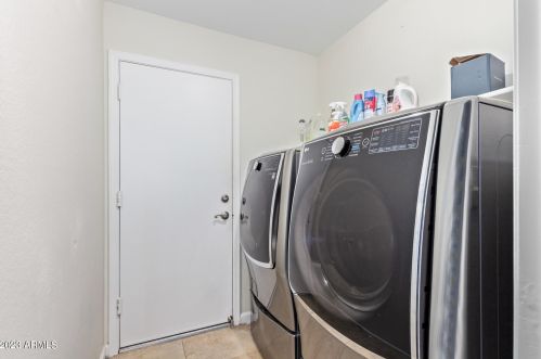 5702 Hartford Ave, Scottsdale AZ  85254-5903 exterior