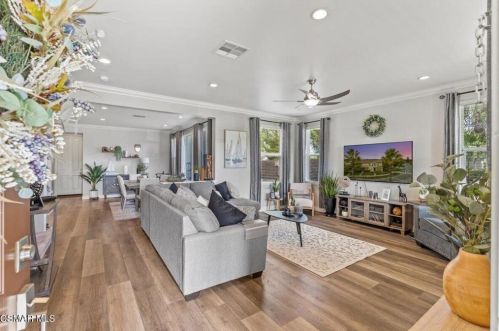 3241 Oxnard Blvd, Oxnard, CA 93036-5478