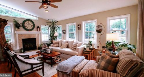 3210 Highland Dr, Easton PA  18045-2012 exterior