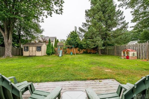 53 Stratford Rd, East Brunswick NJ  08816-2019 exterior