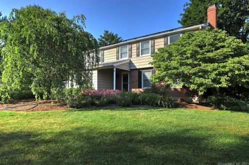 335 Woodruff Rd, Milford, CT 06461-2234
