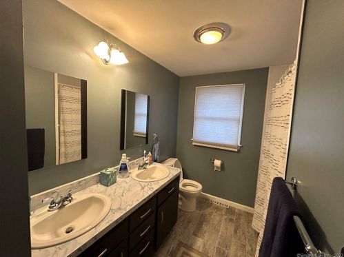 36 Debra Ln, Bristol CT  06010-2724 exterior