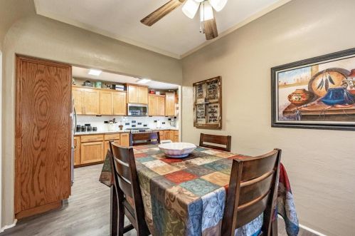 956 J St, Los Banos CA  93635-4321 exterior