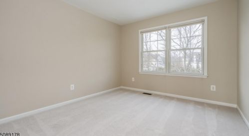 31 Vail Ln, Flemington NJ  08822-3453 exterior