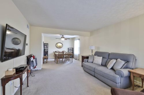 1205 Mesa Dr, Covington KY 41018-3812 exterior