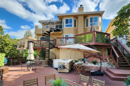 649 Drake Ave, Fullerton CA  92832-1146 exterior