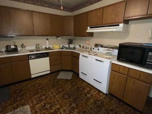 1314 Olivant St, Pittsburgh PA 15206-1265 exterior