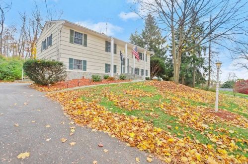 31 Prince Rd, Mahopac, NY 10541-3934