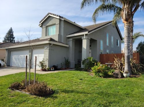 8253 Primoak Way, Elk Grove, CA 95758-7936