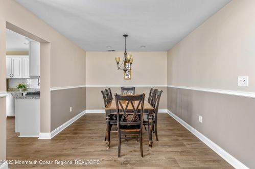 32 Picket Pl, East Freehold NJ  07728-9532 exterior