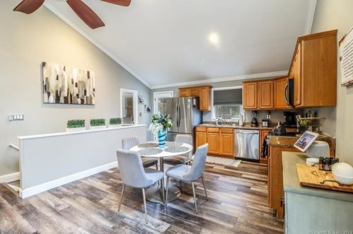 75 Candle Hill Rd, Danbury CT  06812-2412 exterior