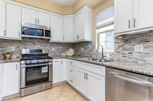 98 Talisman, Irvine CA  92620-3843 exterior