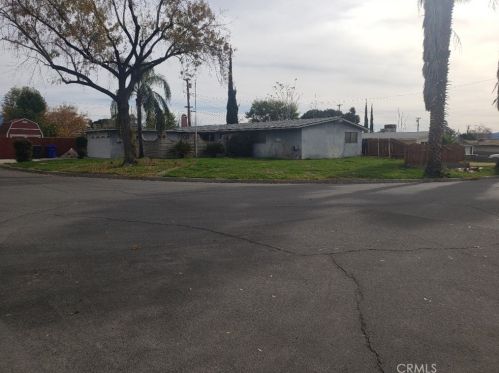 25641 Byron St, San Bernardino, CA 92404-6439