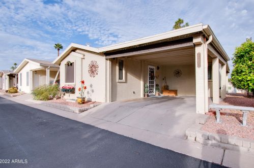 6233 Pinehurst Dr, Chandler AZ  85249-4038 exterior