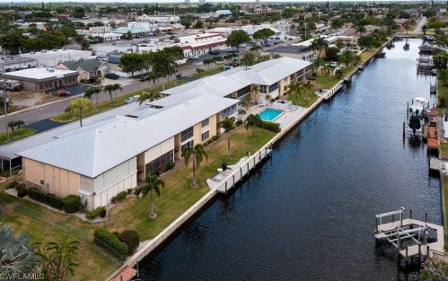853 46th Ln, Cape Coral, FL 33904-8870
