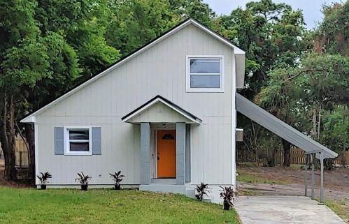 1161 Dot Dr, Altamonte Springs FL  32714-2730 exterior