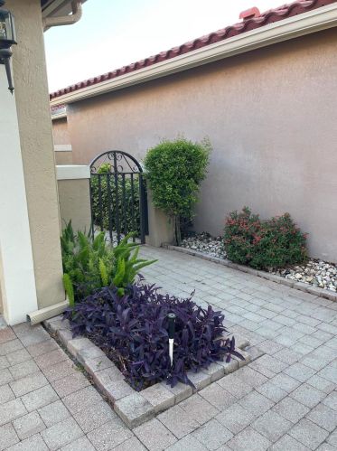 7162 Whitfield Ave, Boynton Beach, FL 33437-6448