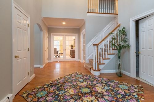 4 Southwood Ln, Needham, MA 02492-2787