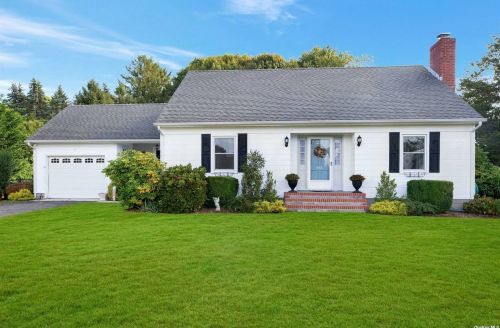 855 Gagens Landing Rd, Southold, NY 11971-1988