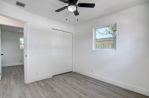 2180 Seacrest Blvd, Boynton Beach FL  33435-6785 exterior