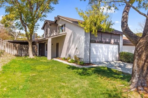 16959 Minter Ct, Santa Clarita, CA 91387-3206