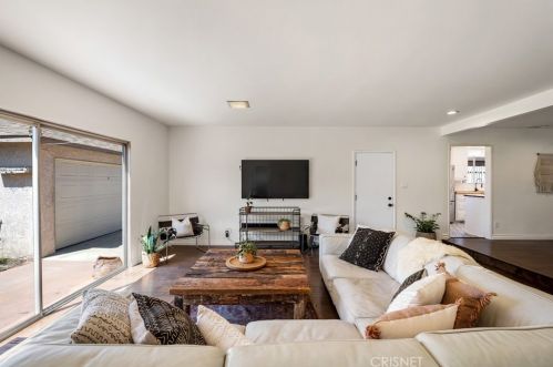 15109 Doty Ave, Lawndale CA  90260-2319 exterior