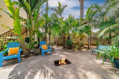 4438 Pescadero Ave, San Diego CA 92107-3629 exterior