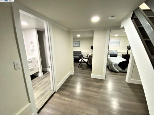 836 47th St, Oakland CA  94608-3202 exterior