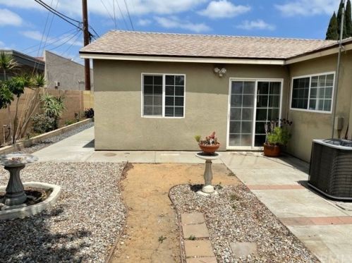 14471 Lyndon St, Garden Grove CA  92843-4638 exterior