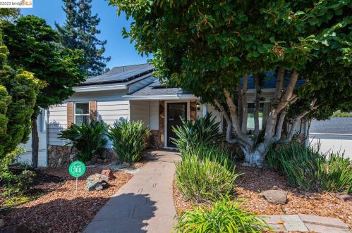 3963 Coolidge Ave, Oakland CA  94602-3428 exterior