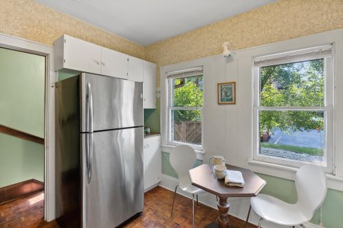 1819 Beverly Rd, Milwaukee WI 53211-2504 exterior