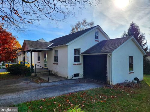 3706 Humpton Rd, Downingtown PA  19335-2126 exterior