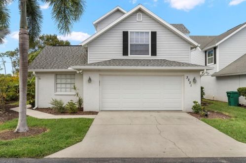3221 Carriage Cir, Naples FL  34105-2700 exterior