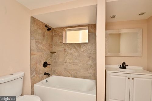 831 Yuma St, Washington DC 20032-3973 exterior