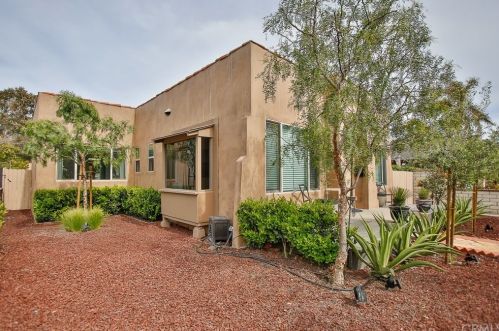 752 Main St, Huntington Beach, CA 92648-3402