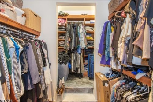 240 Main St, West Paterson NJ  07424-1351 exterior