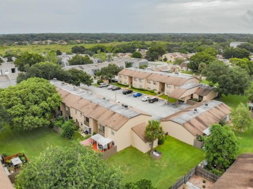 358 Windmeadows St, Altamonte Springs FL  32701-3567 exterior