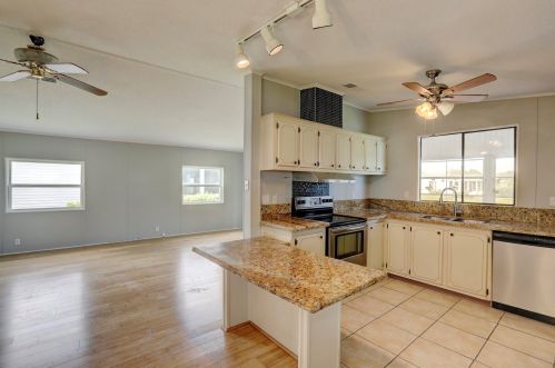 8471 Schefflera Ct, Fort Pierce FL  34952-3377 exterior