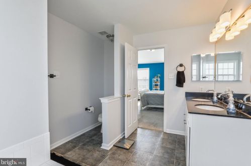 10099 Lindale Ave, Upton PA  17225-8373 exterior