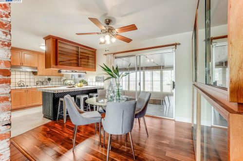 15281 Elvina Dr, San Leandro, CA 94579-1919