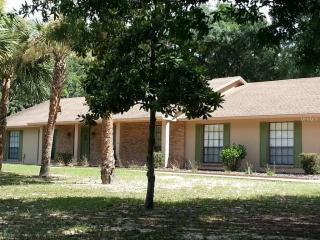 7110 Oakwind Dr, Orlando, FL 32818-8831