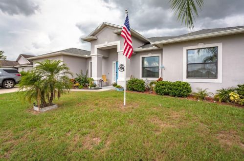 321 Majestic Gardens Dr, Winter Haven, FL 33880-5732