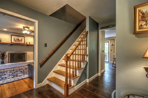 41 Harmony Ln, Upper Stepney, CT 06468-1138