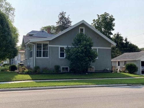 302 Rose Ave, Fond Du Lac WI  54935-3636 exterior