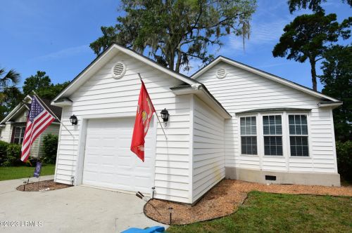 5 Wateree Ct, Beaufort SC  29902-3332 exterior