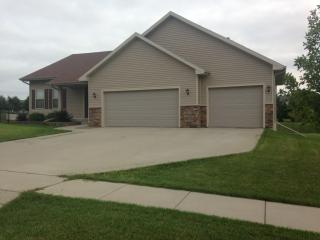 4615 2nd St, Ankeny, IA 50023-8027