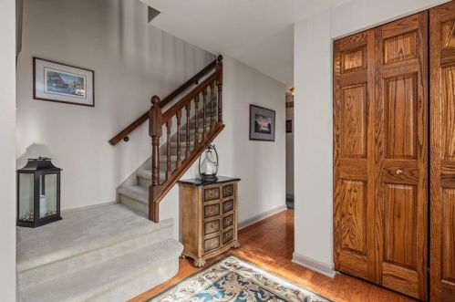 1554 Hastings Mill Rd, Pittsburgh, PA 15241-2860