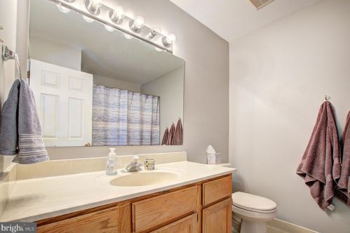 15 Willow Ct, Downingtown PA  19335-3400 exterior