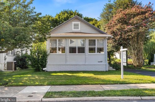 217 Henderson Ave, Ridley Park, PA 19078-1527