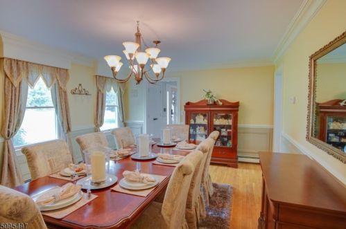 25 Martingale Dr, Wantage NJ  07461-2857 exterior